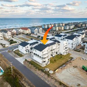 New Build with Rooftop Deck & Panoramic Ocean Views