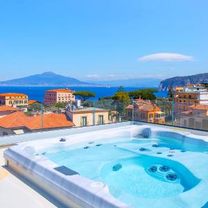 AMORE RENTALS - The Square Penthouse