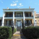 Cedar Grove Mansion Inn & Restaurant Vicksburg Mississippi