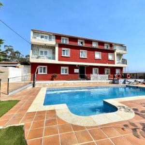 Apartamentos Sinás Playa