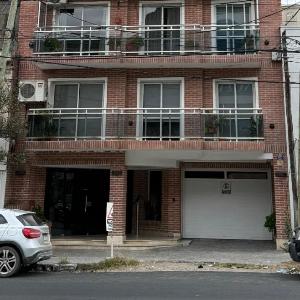 Excelente departamento de categoría en la mejor zona turística frente al shopping