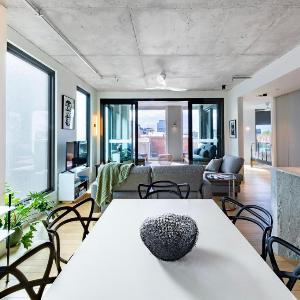 Hemingway Collingwood - Luxe Apartment