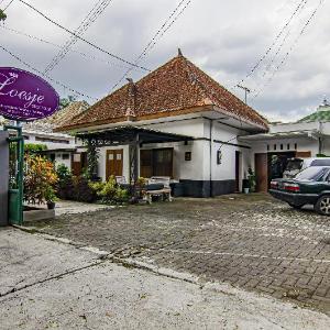 Loesje Guest House Syariah