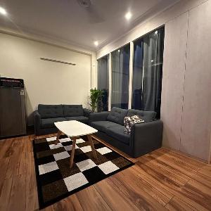 Cozy Bachelor's Loft in Gurgaon with Sunset Balcony