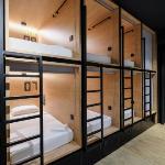 InBox Capsule Hotel 