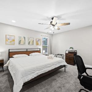 Charming 1-BR Retreat in the Heart of Clarksville