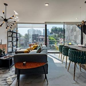 Polanco Living - Balcony Workspace & Parking