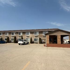 Clarion hometown inn