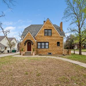 Bilbos Cottage 3 bed 2 and a half bath home in College Hill