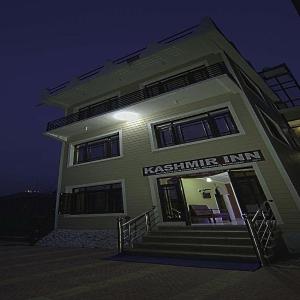 Hotel Kashmir Inn