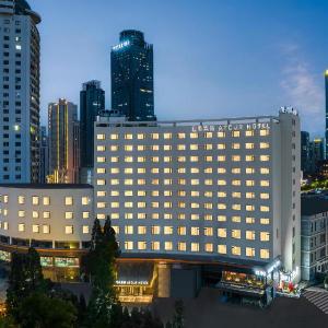 Atour Hotel Qingdao West Coast Petroleum University