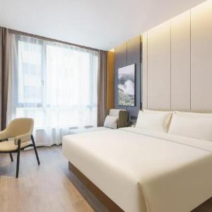 Atour Hotel Qingdao May Fourth Square Maikaile