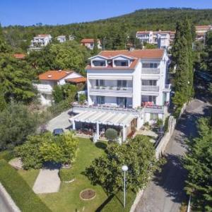 Apartments by the sea Selce Crikvenica - 4801