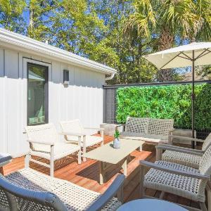 Marsh Island Retreat