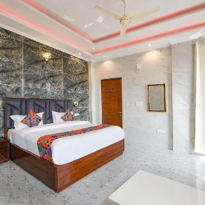 Super Townhouse by OYO Chandigarh Near PEC-PGI-PU Formerly Hotel Paradise