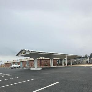 Napoleon Inn and Suites