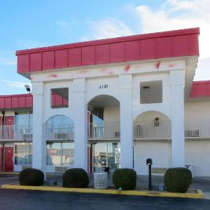  Econo Lodge Paducah West I-24