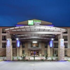 Liberty Bank Alton Amphitheater Hotels - Holiday Inn Express Hotel & Suites St. Louis - NE Lambert Field