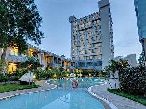 Boulevard 9 Luxury Resort & Spa, Nadiad
