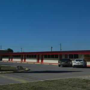 Freer Hotels Deals At The 1 Hotel In Tx Freer Motel Hotel
