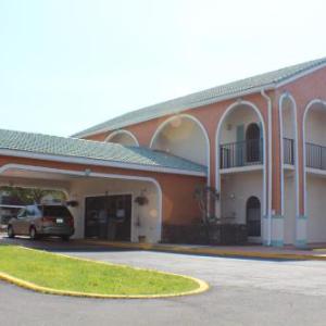 Hotels near Osceola Heritage Park - Shining Light Inn & Suites