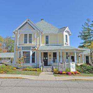 Hotels near Indiana University Musical Arts Center - Grant Street Inn -Bloomington