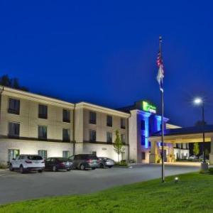 Hotels near Ionia Theatre - Holiday Inn Express Hastings