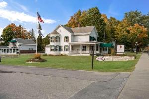 The Palmer House Resort, Ascend Hotel Collection, Manchester Center