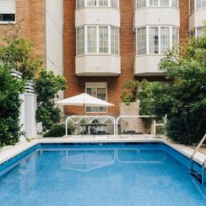 Hotels near Poble Espanyol Barcelona - Hotel Gran Derby Suites