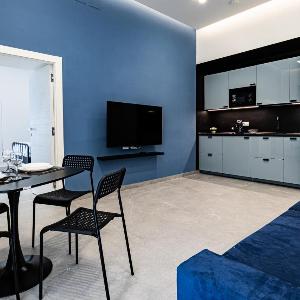 Alyde Apartments