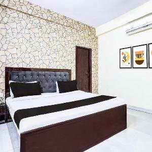 Hotel O Galaxy Nearby Bhopura Chowk