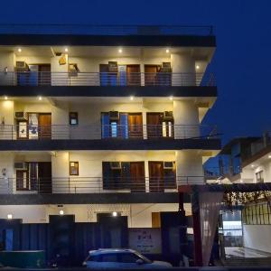 Hotel The Classic Inn Noida sector 70