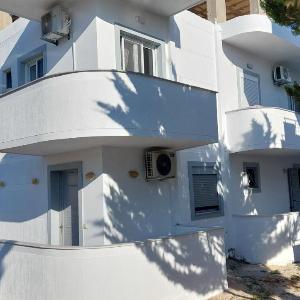 Vila REJANA
