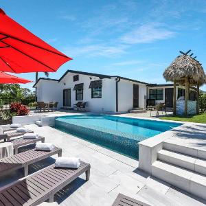 New Listing! Canal Dreaming - Salt Pool - Water View with Dock