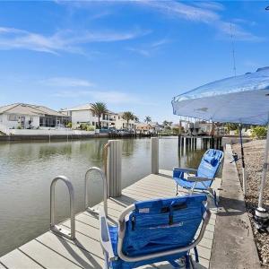 Flamingo Beach House - Water Lot - Canal View