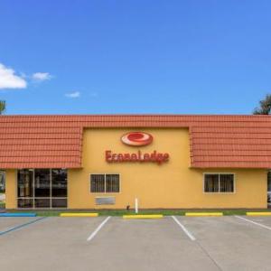 Econo Lodge Live Oak