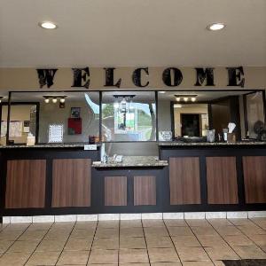 Twin Lakes Inn & RV Park