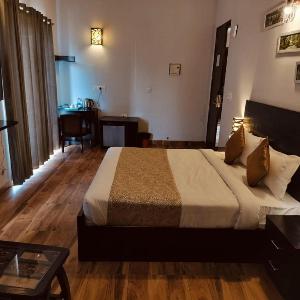 Goroomgo Citrine Suites and Resorts Vrindavan