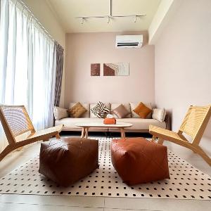 Holi homestay