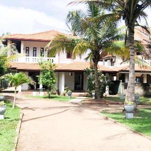 C J Beach Resort