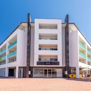 Stylish Stay Near Lake Tuggeranong