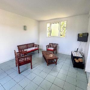 Maison agréable à Rivière-Pilote avec balcon
