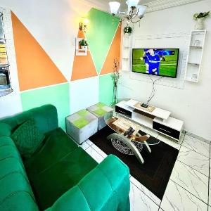 Studio A3 Fustel City Bonamoussadi Santa Lucia Wifi Chaines TV gardien