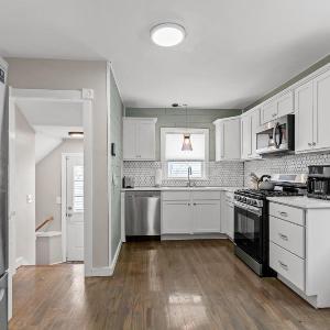 Retreat in Muskegon - short distance to Lake MI