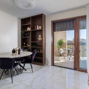 2 BR Apartment in Jerusalem Estates w safe room