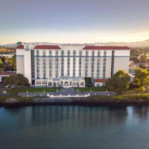 Embassy Suites by Hilton San Francisco Airport Waterfront hotel photo