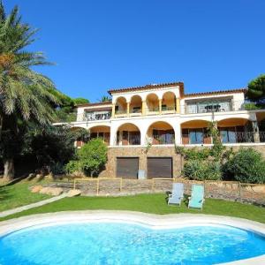 Holiday Home Puig Romani-2