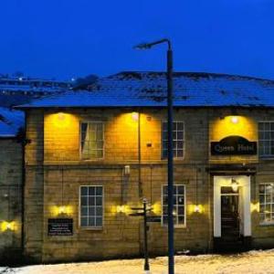 Hotels near Todmorden Town Hall - The Queen Hotel