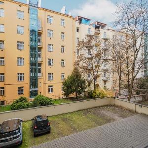 Prague Days - Two-bedroom Apartment with Parking Space and 2 bathrooms in Vinohrady