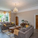 Delightful 4 bedroom family home in Newington - Craigmillar Park